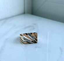 Load image into Gallery viewer, 10K Diamond Ring
