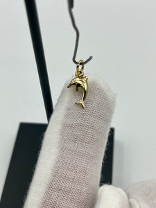 10K Dolphin Charm