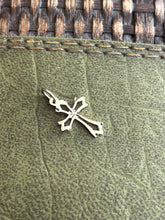 Load image into Gallery viewer, 10K Cross
