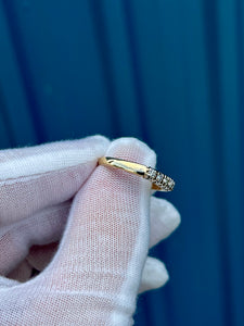 14K Diamond Band