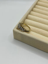 Load image into Gallery viewer, 10K Diamond Ring
