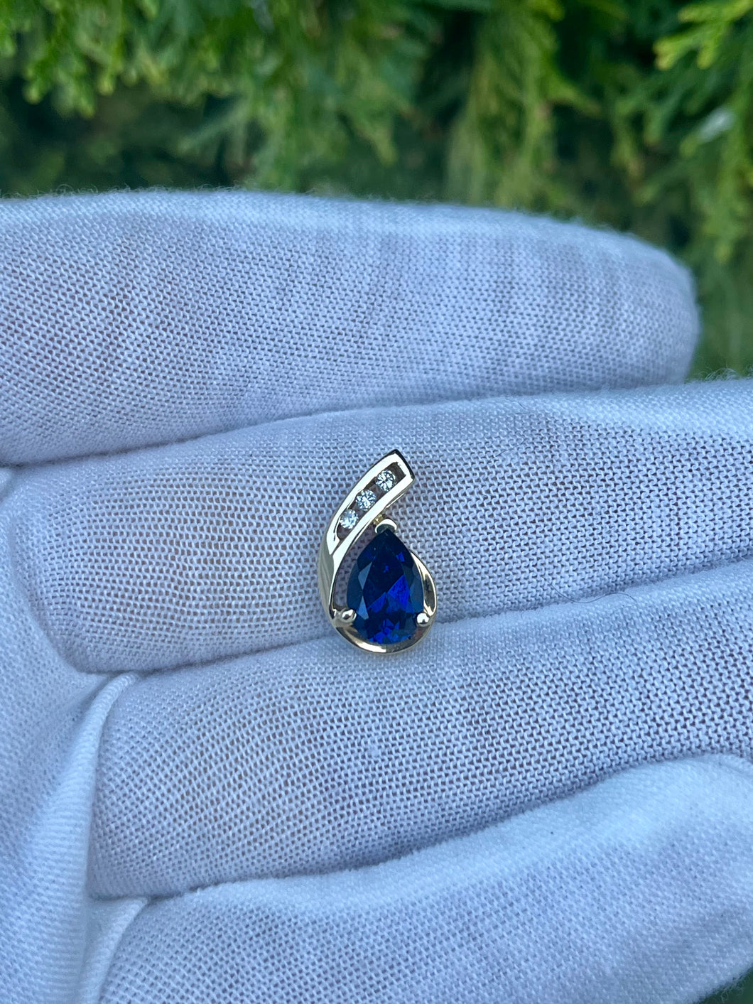 10K Sapphire And Diamond Pendant