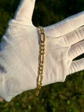 Load image into Gallery viewer, 10K Figaro Bracelet
