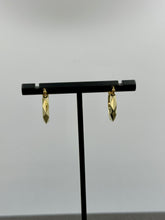 Load image into Gallery viewer, 14K Hoop Earrings
