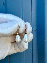 Load image into Gallery viewer, 10K Pearl Dangle Earrings
