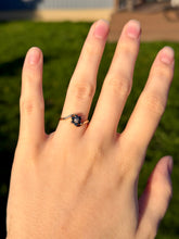 Load image into Gallery viewer, 10K Sapphire Flower Ring
