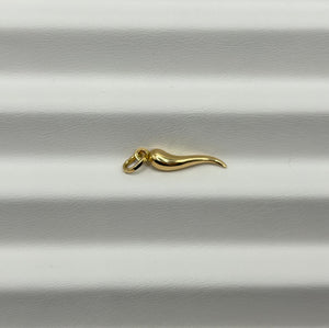 18K Cornicello Pendant