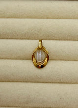 Load image into Gallery viewer, 18K Cats Eye Pendant
