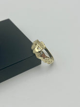 Load image into Gallery viewer, 9CT Claddagh Ring
