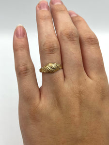 10K Croissant Ring