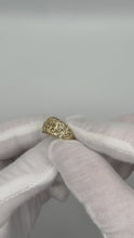 Load and play video in Gallery viewer, 10K Floral Design Ring
