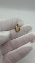 Load and play video in Gallery viewer, 18K Cats Eye Pendant
