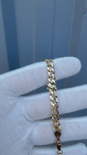 Load and play video in Gallery viewer, 10K Cuban Curb Bracelet

