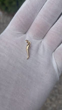 Load and play video in Gallery viewer, 18K Cornicello Pendant
