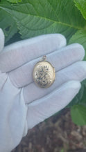 Load and play video in Gallery viewer, 10K Vintage Locket
