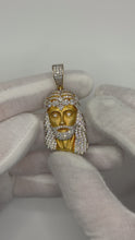 Load and play video in Gallery viewer, 10K Diamond Jesus Pendant
